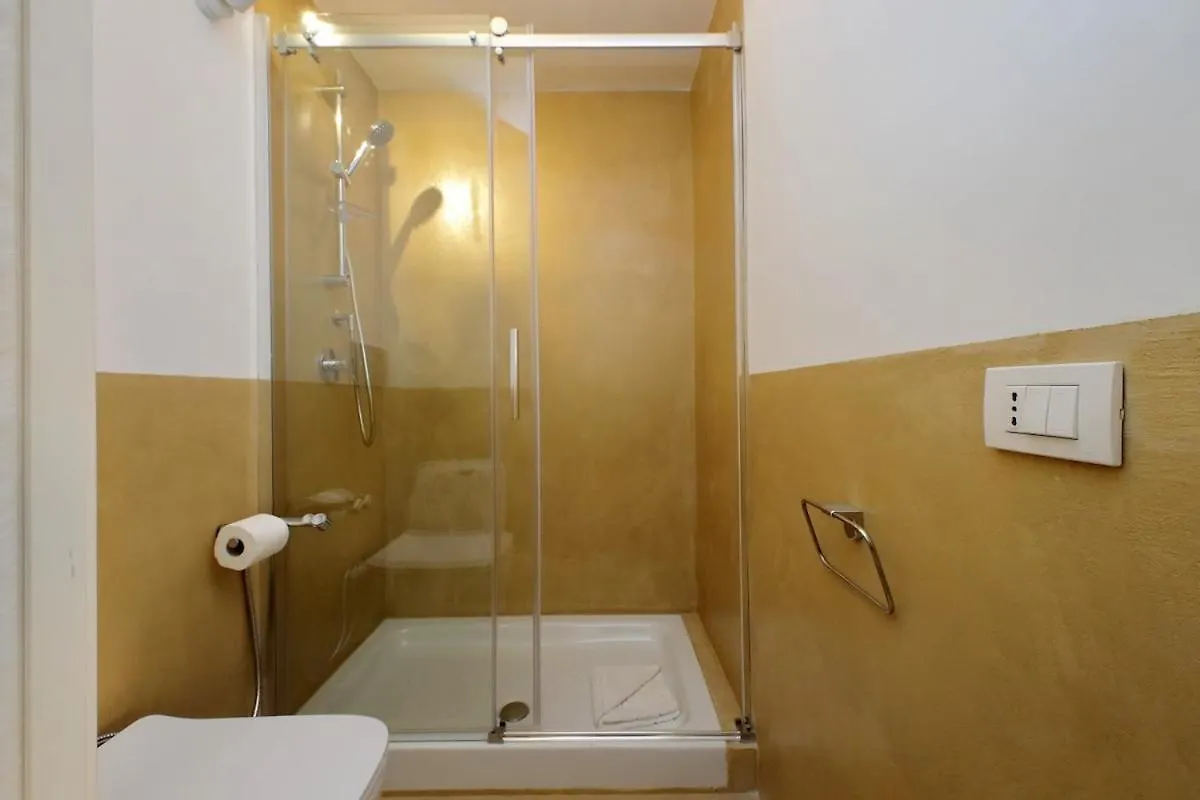 Monti Charming Apt Boschetto Рим 0*,  Италия