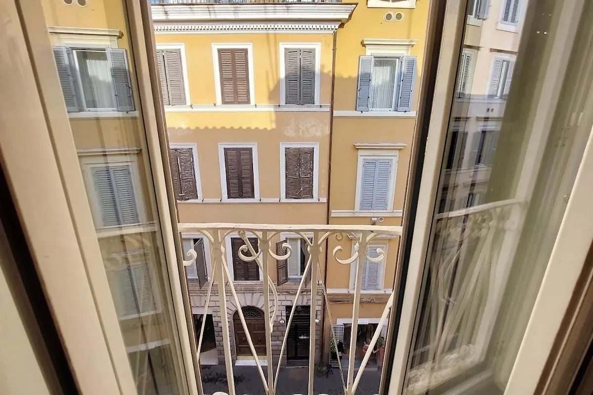 Apartment Monti Charming Apt Boschetto Rome Italy