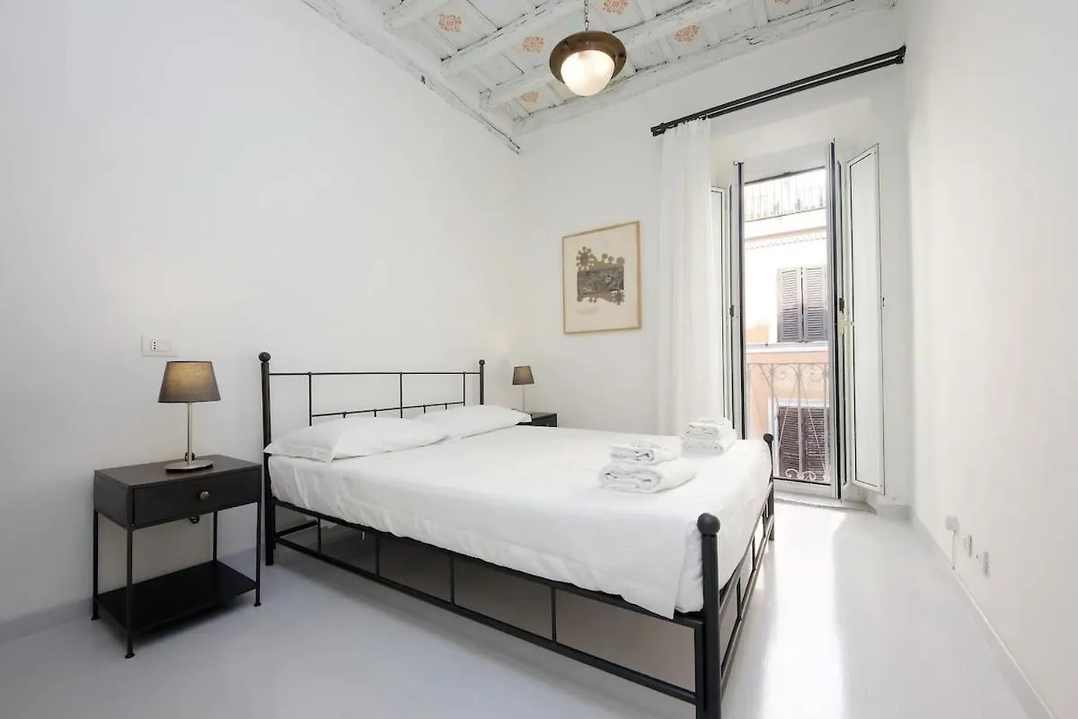 Monti Charming Apt Boschetto Rome