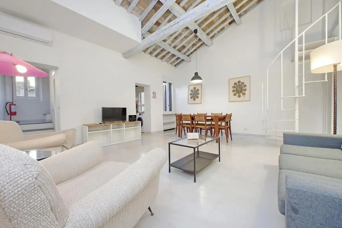 Monti Charming Apt Boschetto Rome Apartment