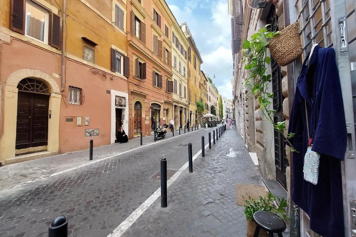 Monti Charming Apt Boschetto Rome