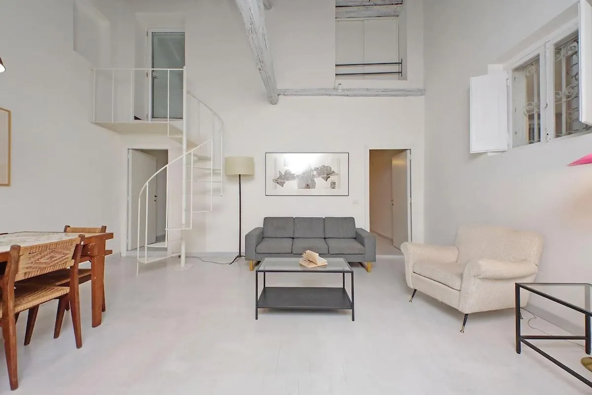 Monti Charming Apt Boschetto Rome