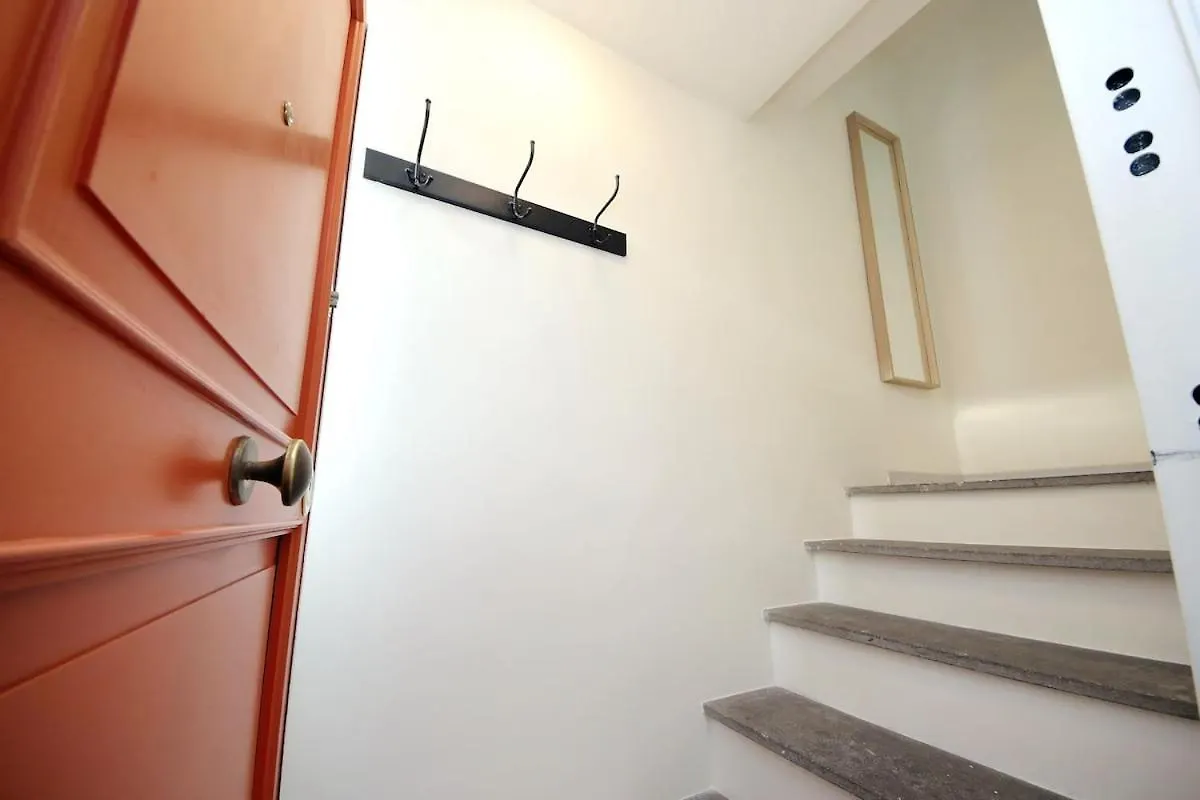 Apartment Monti Charming Apt Boschetto Rome
